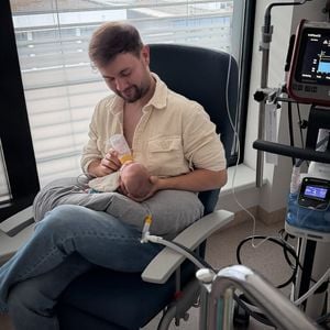 Leistenbruch: Daniel und Eva Lotts Baby muss operiert werden