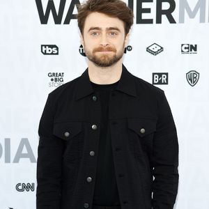 Na sowas: Behaarter Daniel Radcliffe zieht blank