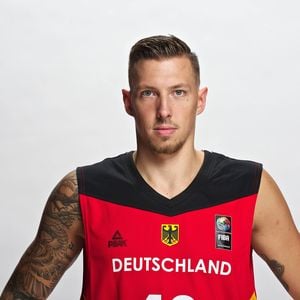 WM-Basketballer Daniel Theis bekam drei Monate kein Gehalt