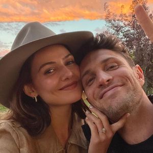 Danielle Campbell und ihr Colin haben sich endlich verlobt!