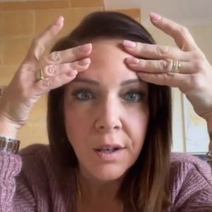 Schon frühmorgens: Daniela Büchner als Mutter überfordert