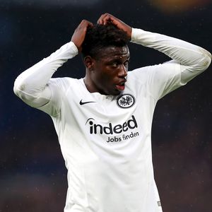 Kein Witz: Frankfurt-Star verklagte Mutter wegen Trikots