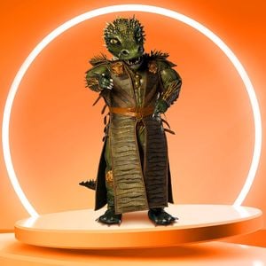 Auch diese "Masked Singer"-Maske stürzt sich ins Rampenlicht