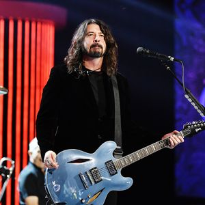 Nach Taylor Hawkins' Tod: Dave Grohl steht wieder auf Bühne