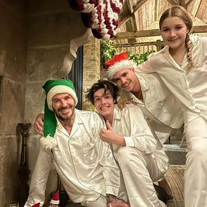 Süß! Vic Beckham teilt Weihnachtsschnappschuss von Familie