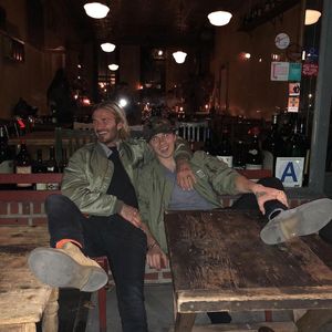 Mit coolem Pic: Brooklyn Peltz-Beckham gratuliert Papa David