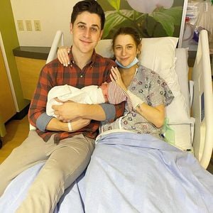 "Waverly Place"-Star David hat ein Weihnachtsbaby bekommen