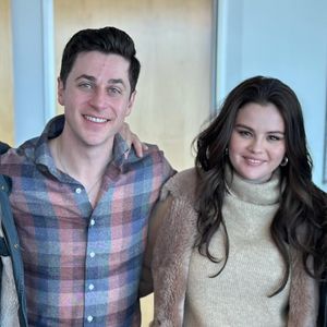 David Henrie schwärmt von Zusammenarbeit mit Selena Gomez