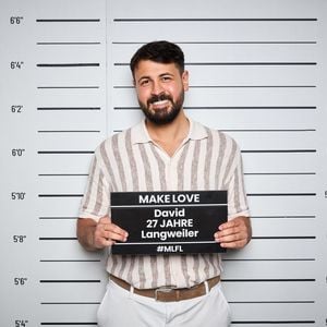 Vergebener "Make Love, Fake Love"-David reagiert auf Hate