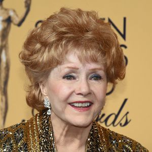Scherzkeks: Debbie Reynolds verwirrt Paparazzi
