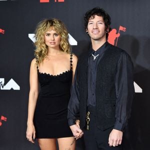 Debby Ryan & Twenty-One-Pilots-Star Josh Dun erwarten Baby