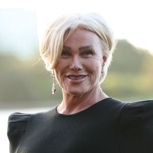 Deborra-Lee Furness hat kein Interesse an neuen Dates