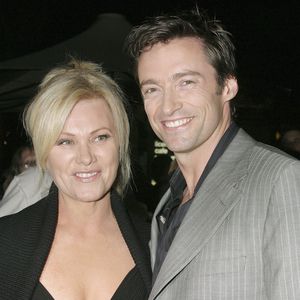 Hugh Jackman wird zum Kosmetikverkäufer