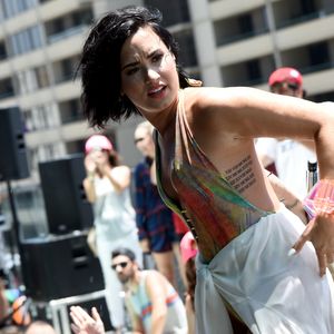 Zum 23. Geburtstag: Demi Lovato bekam einen kleinen Hund!