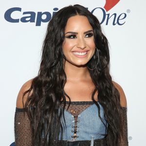 Nach Reha verlobt: Demi Lovato ist glücklich über Neustart