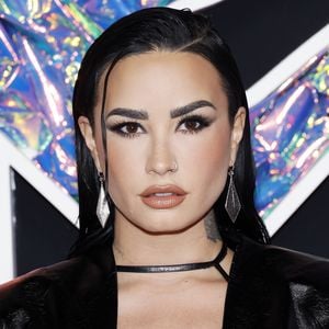 Demi Lovato feiert ihre Verlobung mit Freunden und Familie