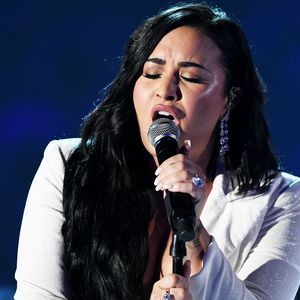 Nach Überdosis: Demi Lovatos rührender Auftritt bei Grammys