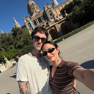 Demi Lovato holt ihren ersten Hochzeitstag in Barcelona nach
