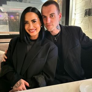 So liebevoll wird Demi Lovato von ihrem Jutes unterstützt