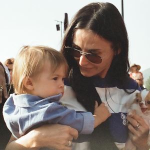 Süßer Geburtstagsgruß: Demi Moores Enkelin Lou singt für sie