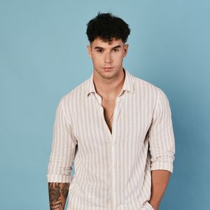 Bachelorette ist viel älter: Stört es "Love Island"-Dennis?