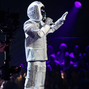 Astronaut-Helm abgesetzt! Max Mutzke gewinnt "Masked Singer"