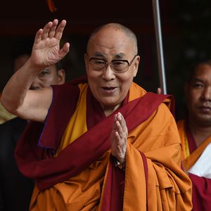 Überraschung! Der Dalai Lama bringt sein erstes Album heraus
