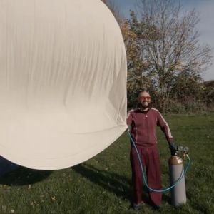 Rapper Kianushs Wetterballon soll die Erdkrümmung beweisen