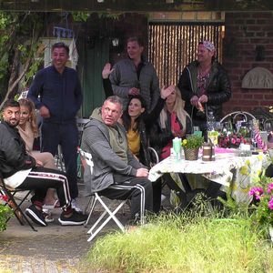 Streit und Spucke: Wie kam die erste Sommerhaus-Folge an?