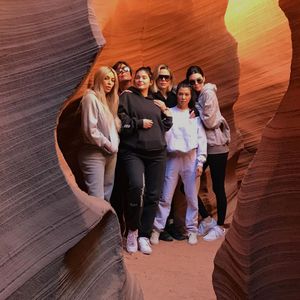 Mit ihren Mädels: Kris Jenner teilt cooles Familienfoto!