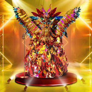 "The Masked Singer"-Rätsel: Sitzt der Phönix im Rollstuhl?