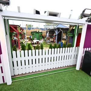 Sie darf ins Haus: Aber Zuschauer voten ihn in PBB-Garten