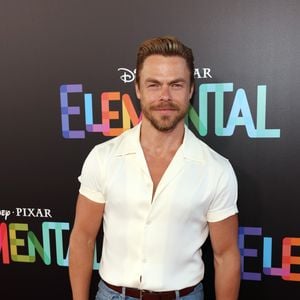Verriet Derek Hough in Liveshow etwa das Babygeschlecht?
