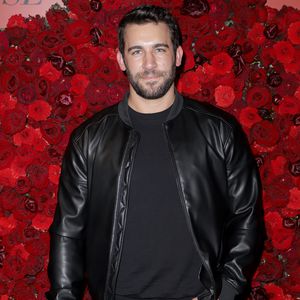 US-Bachelorette-Star Derek Peth hat sich wieder verlobt!