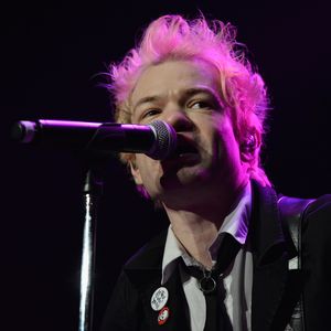 Sum-41-Frontmann Deryck Whibley ist noch nicht wieder fit!