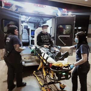 Sum-41-Sänger Deryck Whibley mit Lungenentzündung in Klinik