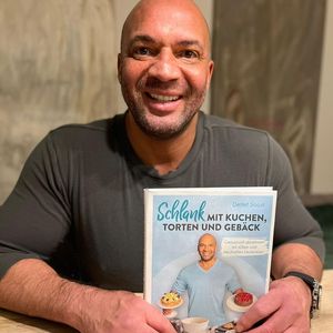 Wegen "Promibacken"? Detlef D! Soost bringt Backbuch raus