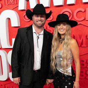 Wollen Lainey Wilson und ihr Partner Devlin Hodges heiraten?