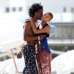 Schon wieder: Willow Smith zelebriert ihr Liebesglück
