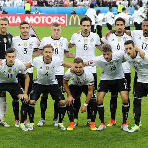 Überraschungs-Ergebnis: Diesen Fußballer lieben die Frauen!