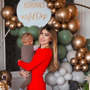 "Unser Regenbogenbaby": Diana Junes Sohn wird ein Jahr alt
