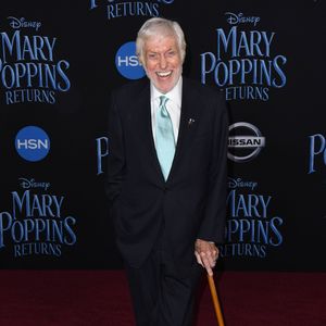 Immer noch topfit: Film-Ikone Dick Van Dyke wird heute 100