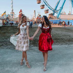 Stars in Dirndl-Laune: So stylish startete die Wiesn 2019!