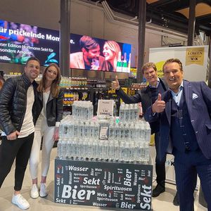 Dank "Höhle der Löwen": Koffein-Wasser macht heute Millionen