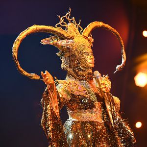Nach Kakerlaken-Aus: Sie war die "The Masked Singer"-Göttin