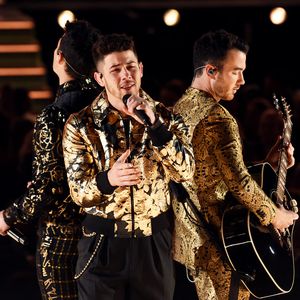 Grammy-Lacher: Hatte Nick Jonas Spinat zwischen den Zähnen?