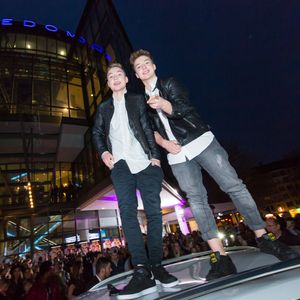 YouTube-Stars im Check: Die Lochis, junge Power-Parodisten