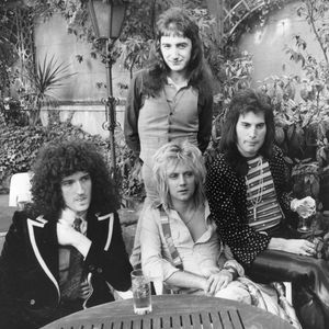 Queen veröffentlicht Neuauflage ihres 1973er-Debütalbums