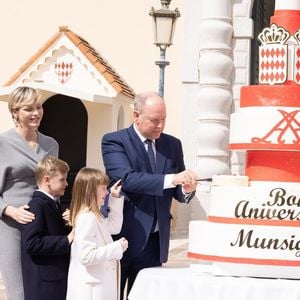 Fürst Albert feiert 66. Geburtstag mit Charlène und Twins