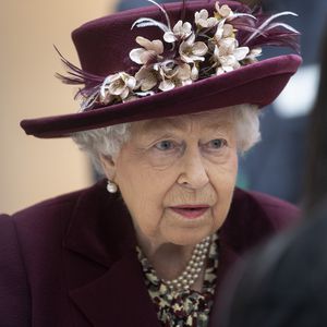 Nach Megxit und Andrew-Skandal: Queen körperlich erschöpft